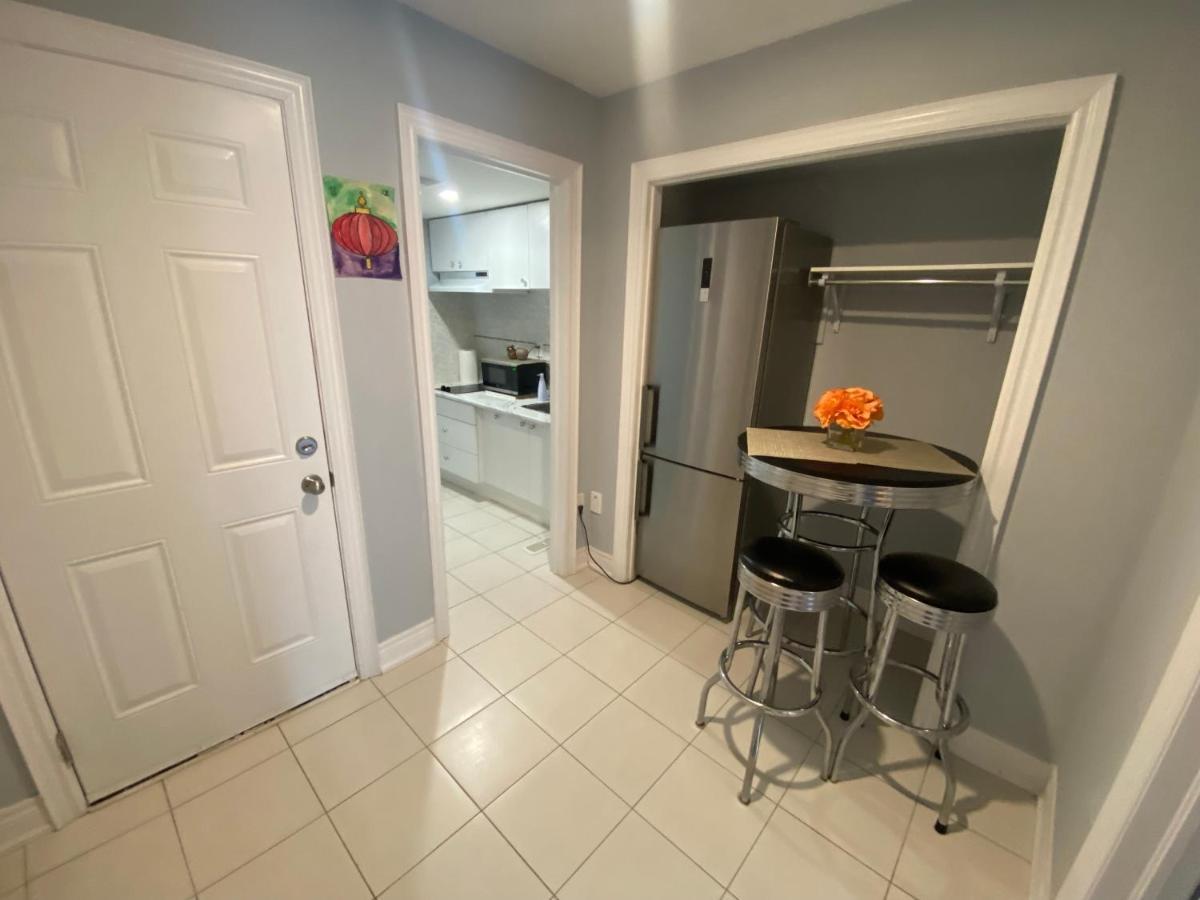2 Bedroom With 2 Ensuites Unit In Richmond Hill Zewnętrze zdjęcie