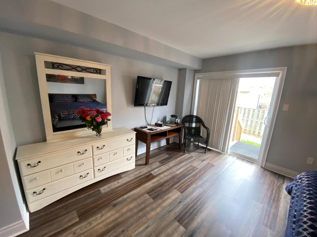 2 Bedroom With 2 Ensuites Unit In Richmond Hill Zewnętrze zdjęcie