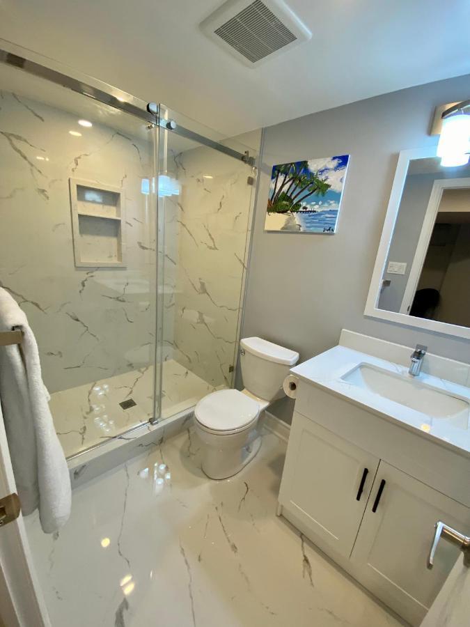 2 Bedroom With 2 Ensuites Unit In Richmond Hill Zewnętrze zdjęcie
